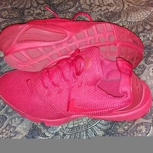 Nike Presto Fly tennis shoes